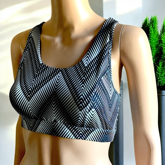 Tek Gear Women’s Keyhole Medium-Impact Running Activewear Sports Bra - Picture 2 of 16